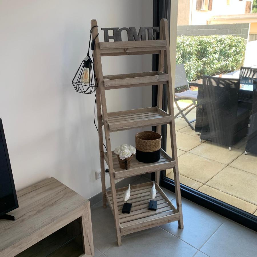 Appartement T2 - Rez-De-Jardin, Proche Plage Et Commerces Calvi  Zewnętrze zdjęcie
