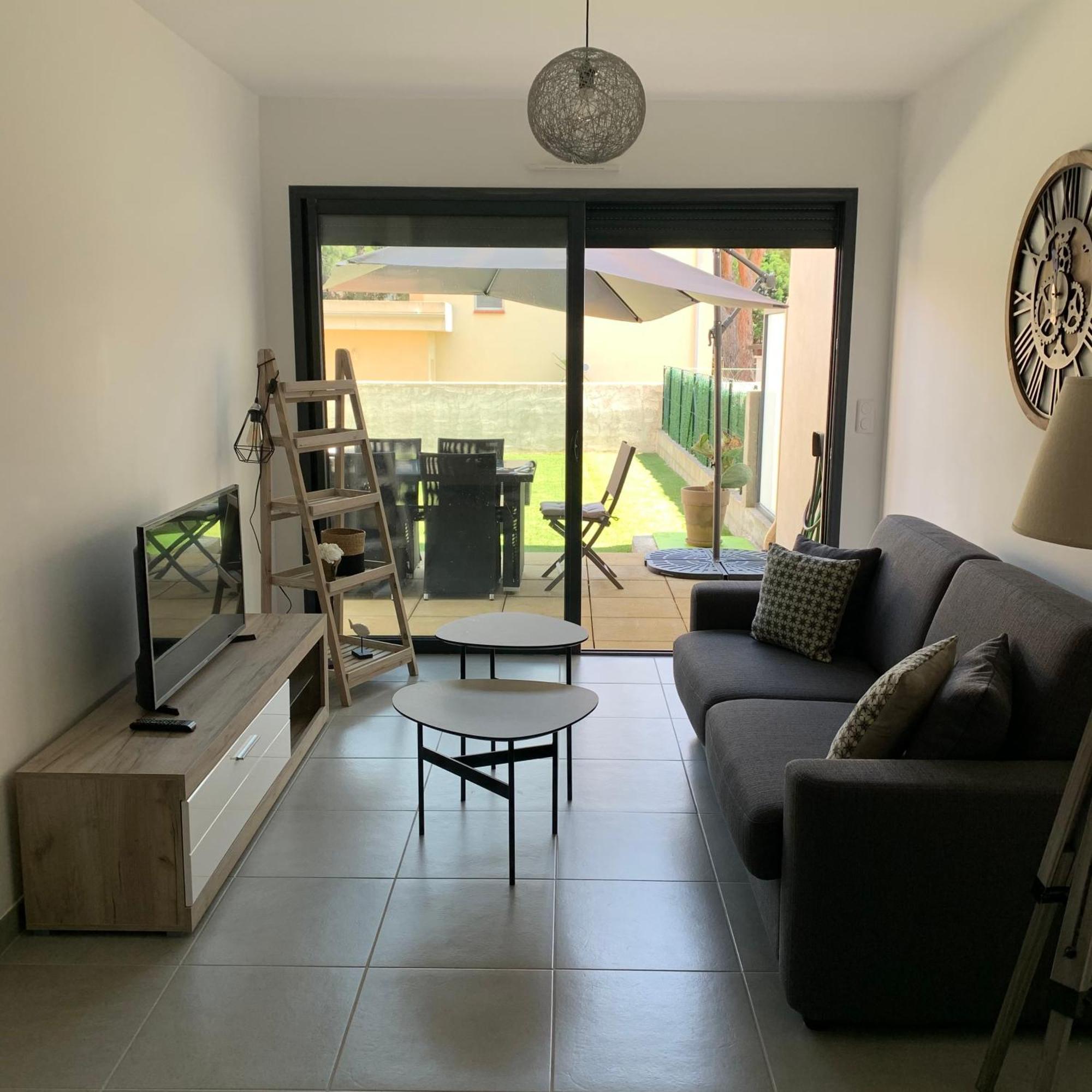 Appartement T2 - Rez-De-Jardin, Proche Plage Et Commerces Calvi  Zewnętrze zdjęcie